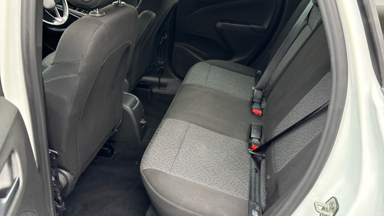 Vauxhall Crossland X 1.2 SE Nav 5dr Petrol Hatchback